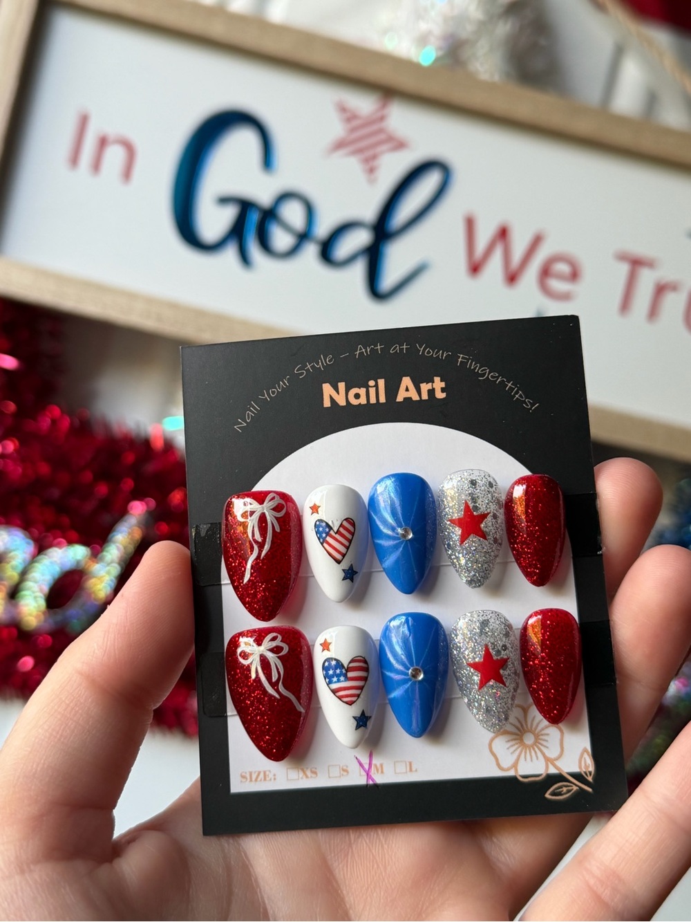 Press On Nails (M)